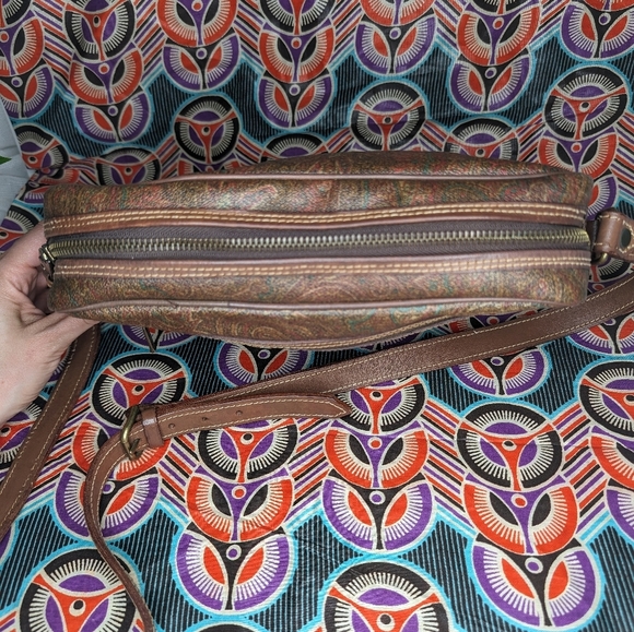 Etro Paisley Trocadero Style Crossbody - Picture 4 of 13